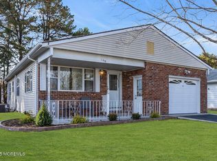 148 Davenport Rd, Toms River, NJ 08757