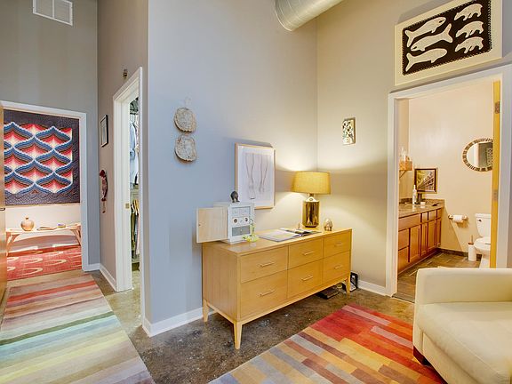 4th image of 444 W Willis St Unit 305