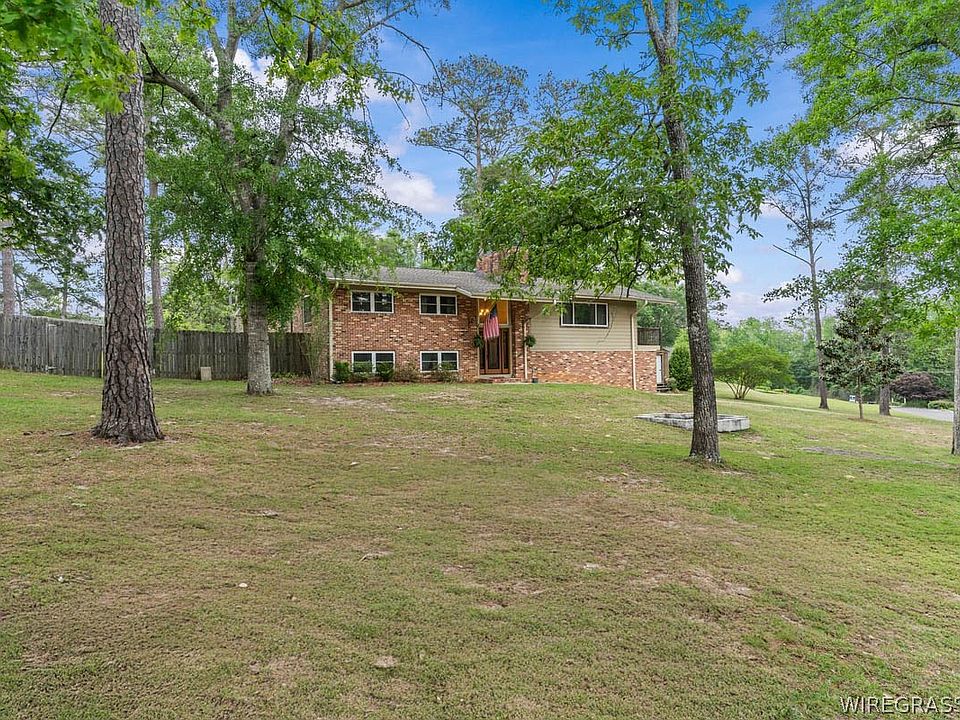 1st image of 208 Holly Hill Rd