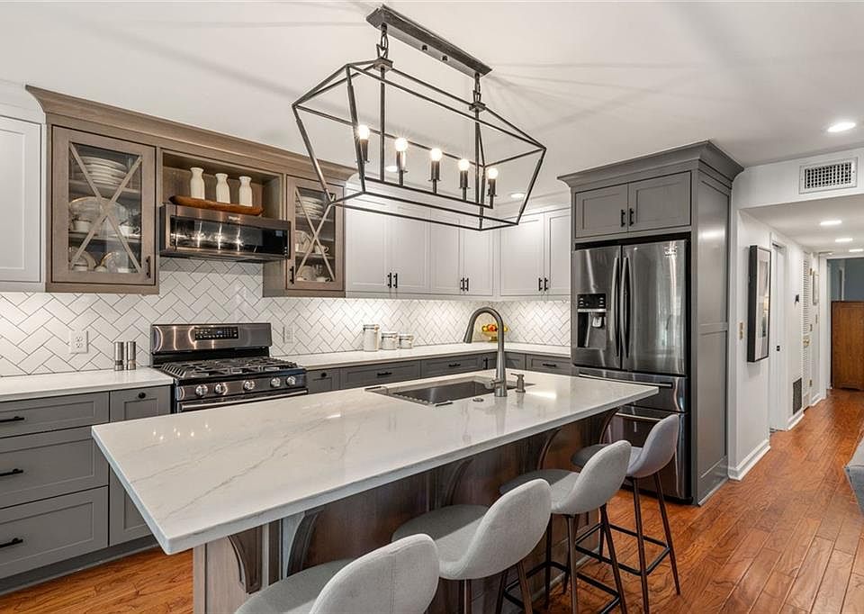 1st image of 1503 Oakridge Ct