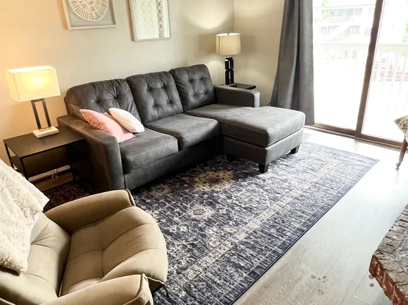 11527 Heritage Ct APT 2, Eagle River, AK 99577