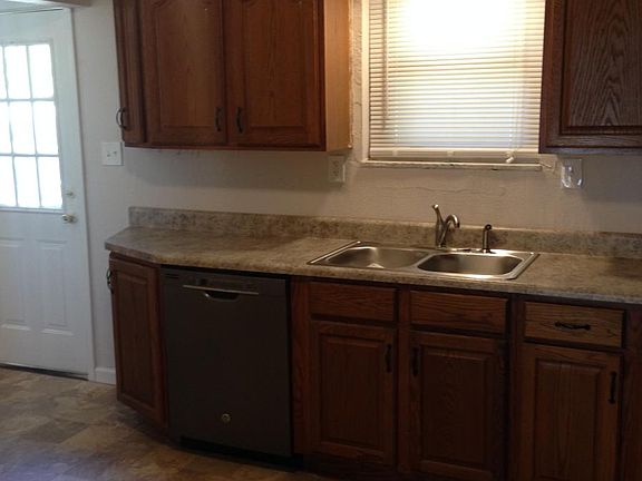 3rd image of 1014 Rhondell Ln