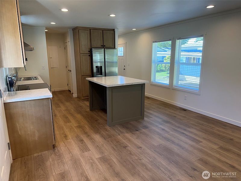 4th image of 8507 143rd Avenue Ct E #30