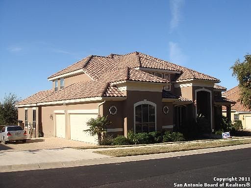 2nd image of 14 N Three Lakes Dr.