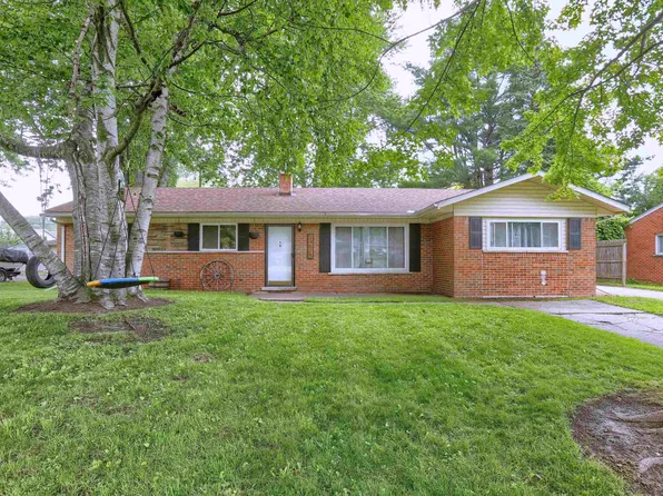 34625 Joel St, Chesterfield, MI 48047