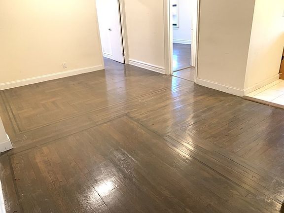 3rd image of 221 Linden Blvd APT E23