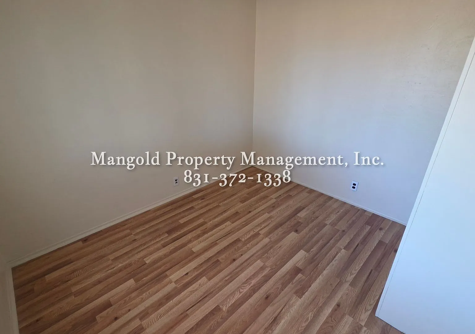 Charming Home Located in Quiet Neighborhood — Photo 4