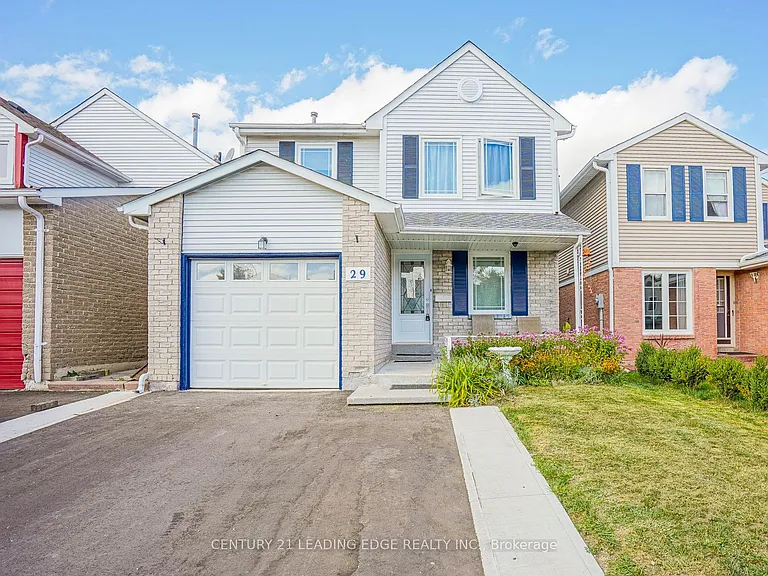 29 Junewood Cres #UPPER — Photo 2