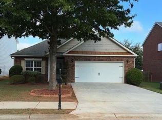 221 Polo Ln, Locust Grove, GA 30248