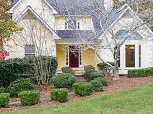 1305 Bustling Ln SW, Marietta, GA 30064