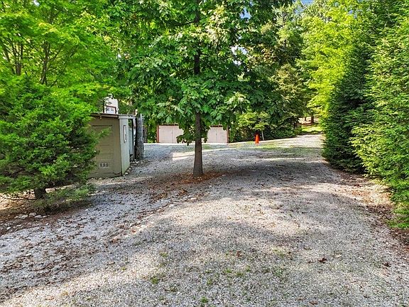 3rd image of 6380 Whities Ln