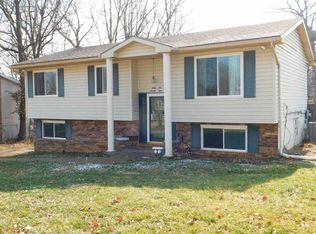 6699 W Springvale Ct, Newburgh, IN 47630