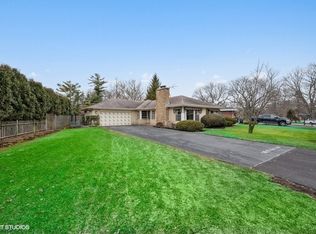 1010 Hunter Rd, Glenview, IL 60025