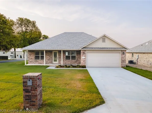 401 E Dorcus St, Roland, OK 74954