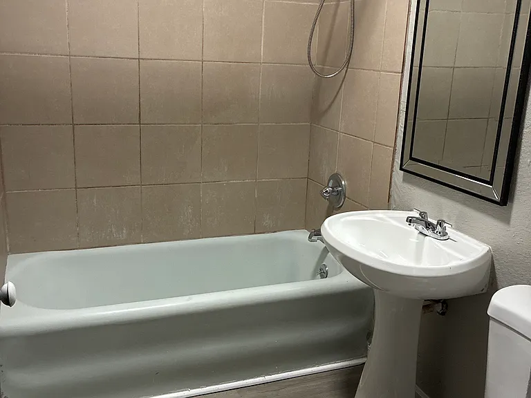 5531 Woodland Ave — Photo 6