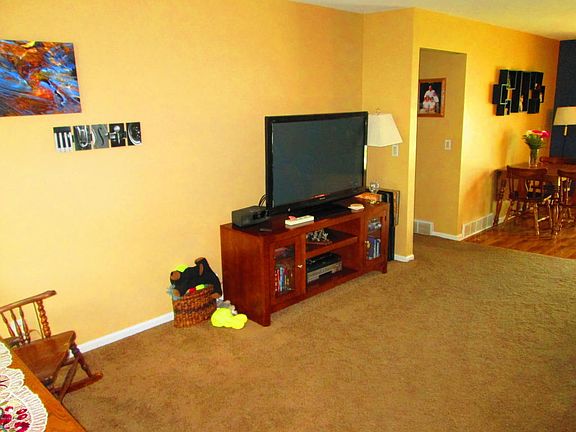 3rd image of 1039 Eastmont Dr SE