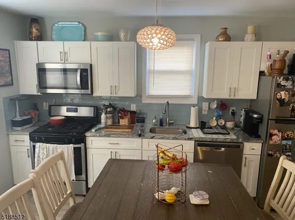 37 Edison St, Bloomfield Twp., NJ 07003