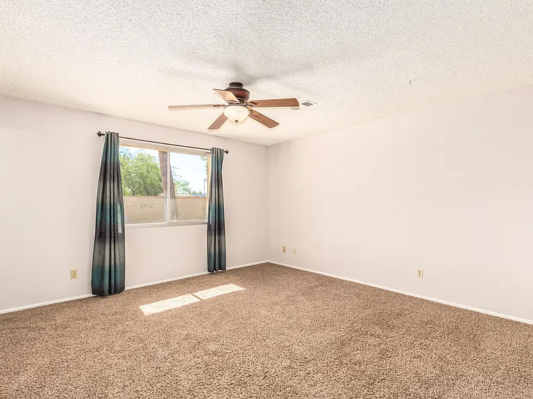 1903 E Balboa Dr — Photo 7