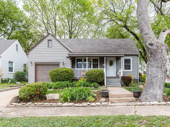 400 N School St, Augusta, KS 67010