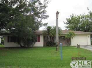 1622 S Hermitage Rd, Fort Myers, FL 33919