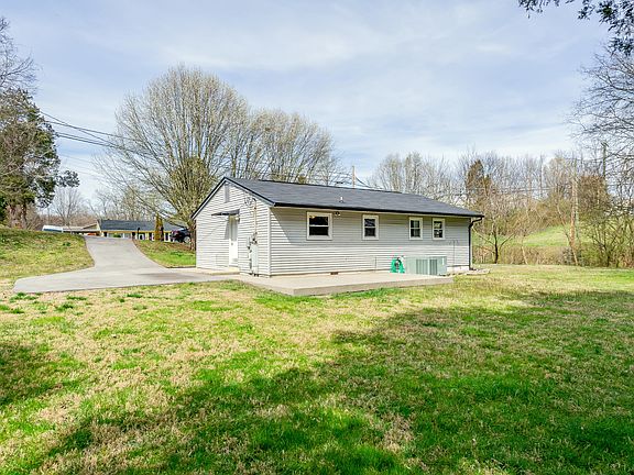 2nd image of 5700 Goldenrod Cir