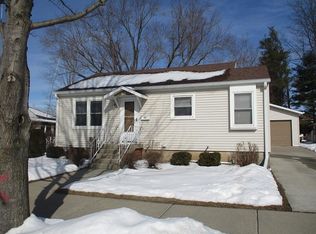 518 Charles St, Reedsburg, WI 53959