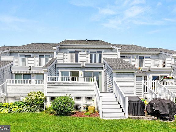 2nd image of 9711 Village Ln #C