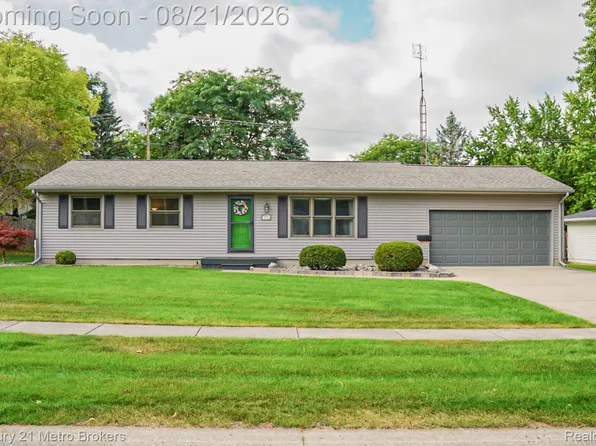 333 Delzingro Dr, Davison, MI 48423