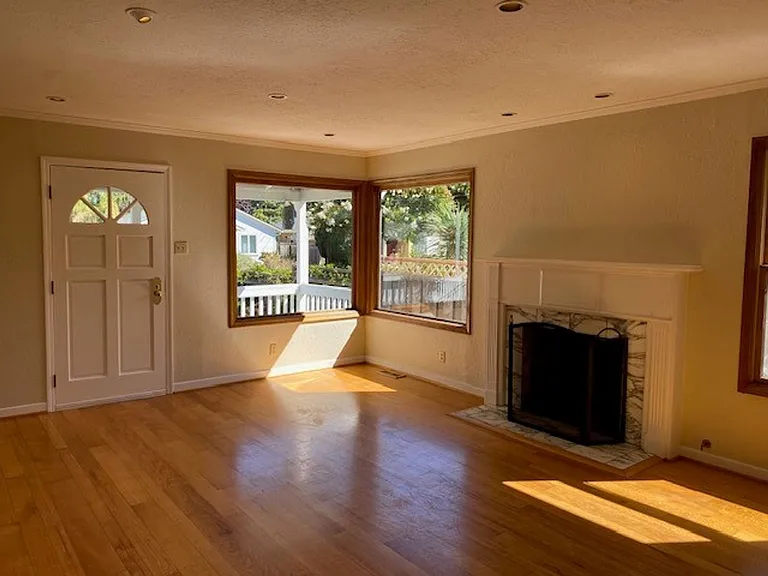 122 Nimitz Ave — Photo 4