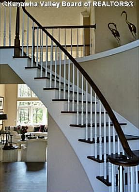 2nd image of 35 Doral St