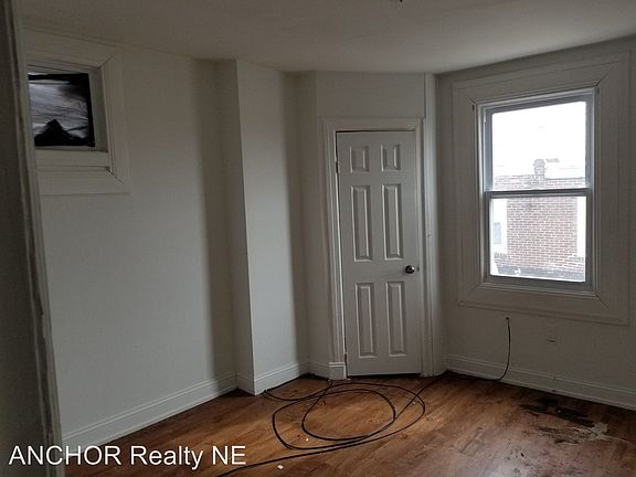 2nd image of 6420 Chelwynde Ave