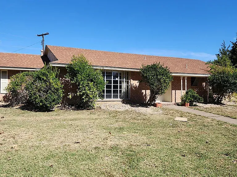 621 Tarryall Dr — Photo 1