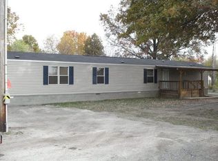 700 Shipley St, Carmi, IL 62821