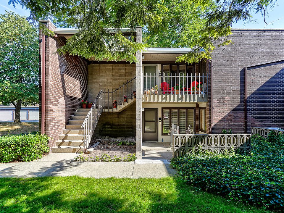 1st image of 805 S Despelder St APT 18