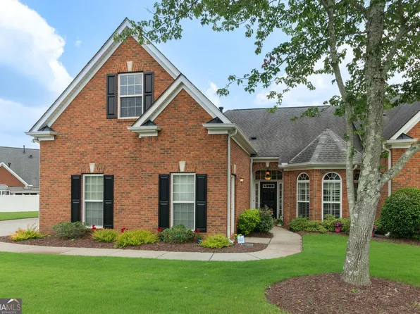 5250 Villa Lake Ct, Suwanee, GA 30024