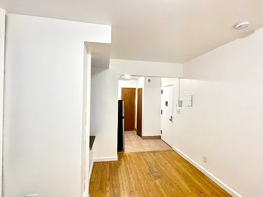 Rented by Hirsch Enterprises Incorporated | media 13