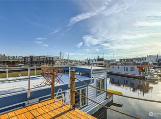 2401 N Northlake Way #E8, Seattle, WA 98103