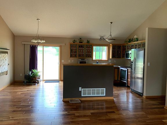 4th image of 5261 51st St NW