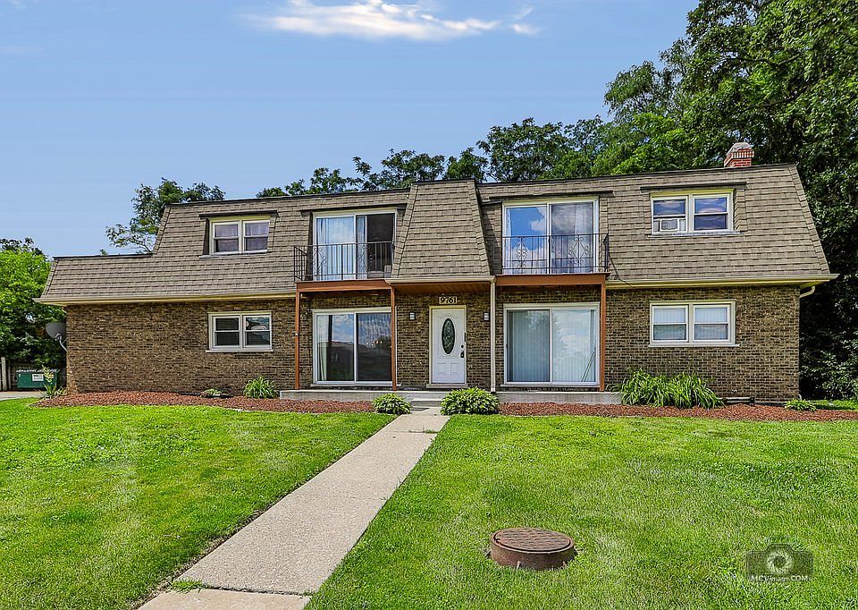 1st image of 9761 Ravinia Ln