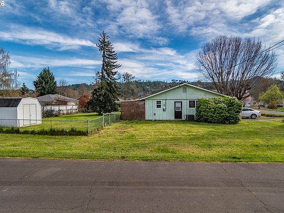4th image of 266 Sherwood Dr