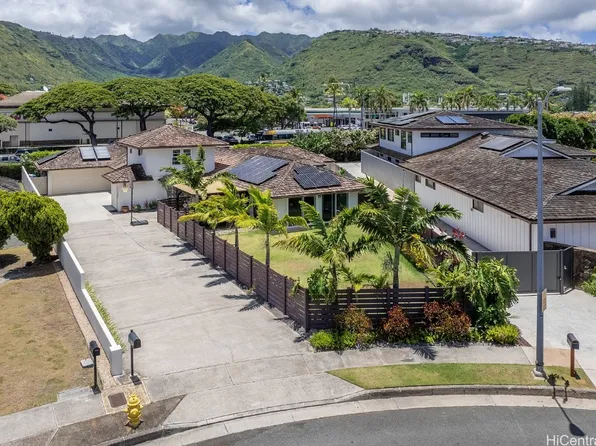 390 Wailupe Cir, Honolulu, HI 96821