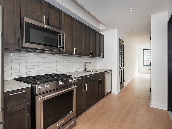 5th image of 21 W End Ave APT 2417
