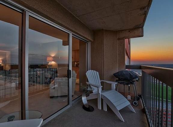 5th image of 2510 Grand Ave #2405