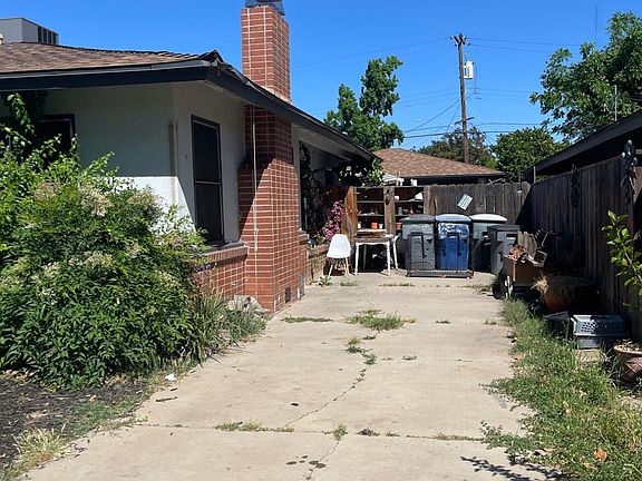 2nd image of 2446 N Adoline Ave