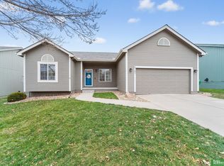 6707 N 148th St, Omaha, NE 68116