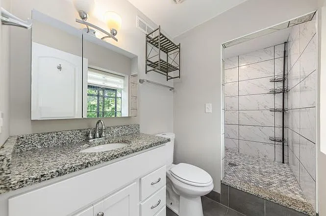 1736 S Washington St #1736 — Photo 9