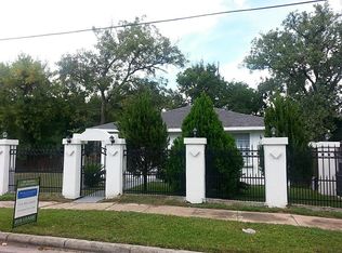 5005 Park Dr, Houston, TX 77023