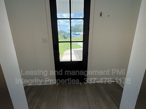 2nd image of 605 Ira St