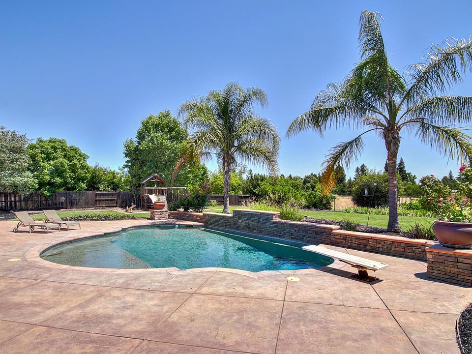 1st image of 9900 Kapalua Ln