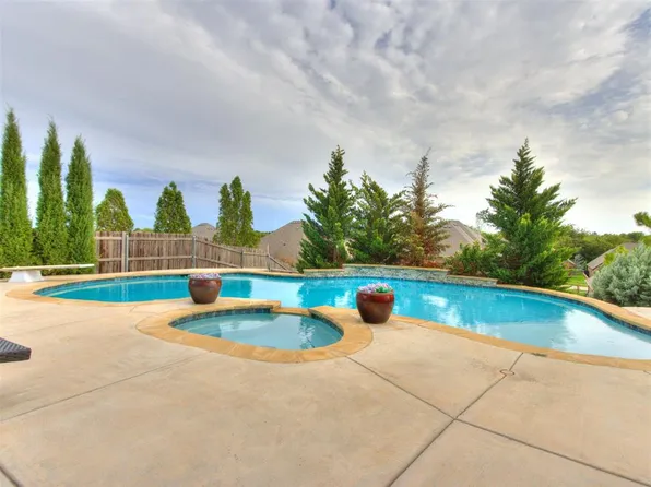 1804 NW 198th St, Edmond, OK 73012